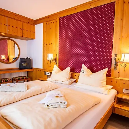 Vital- Und Wellnesshotel Albblick מלון 4*